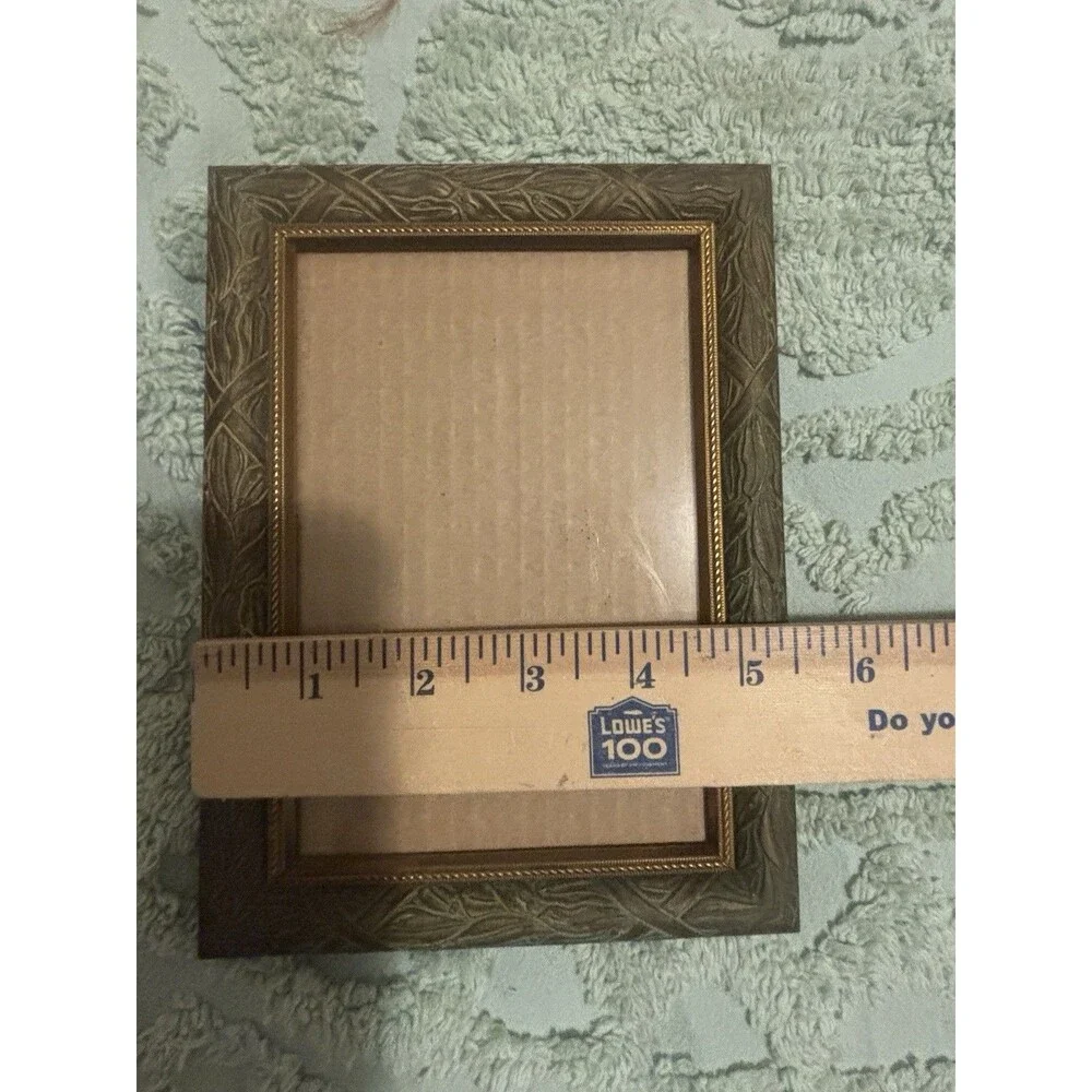 Vtg Ornate Green Bronze Patina Metal Leaf Vine Picture Frame 4x6 Tabletop Velvet